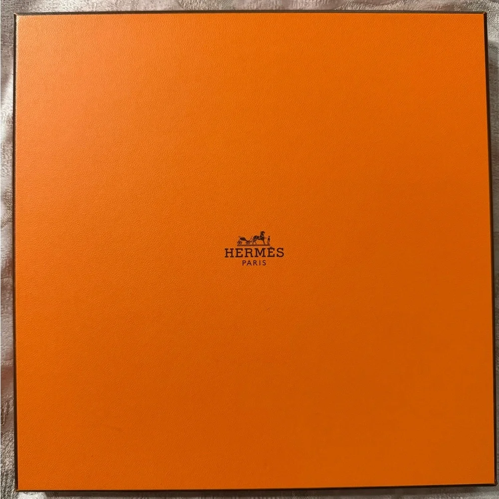 Authentic RARE HERMES - Picture 9 of 11